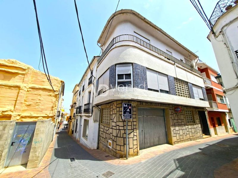 Foto 1ce71e98-8012-4b31-ab21-13533f41943b. Casa a calle garnelo alda 1 a Enguera