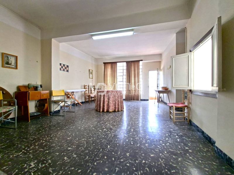 Foto c80140ae-51b2-4d68-9f6a-6399c15881f5. Casa a calle garnelo alda 1 a Enguera