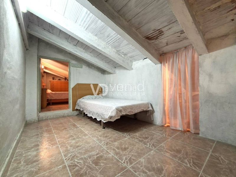 Foto fa6068f7-cbed-450f-a190-04bfc5312d95. Casa a calle moncada 5 a Enguera