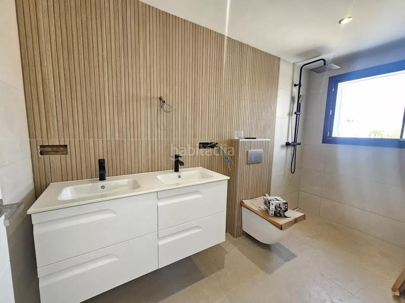 Foto 13df684b-085e-418f-88e7-11b1284ce396. Casa  en venta con amarre en Cap Ras - Creus - Falconera Empuriabrava
