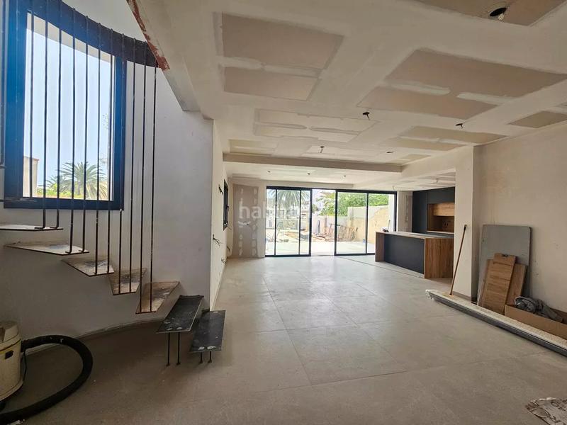 Foto 19d508f6-8137-4dbd-a037-2d1db7a47e7f. Casa  en venta con amarre en Cap Ras - Creus - Falconera Empuriabrava