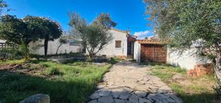 Casa a Montgrí. Casa para reformar en venta en empuriabrava