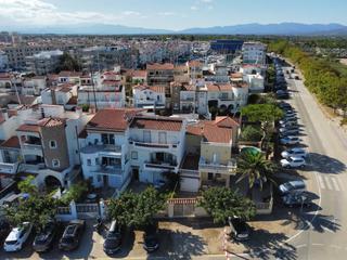 Casa a Salins - Cavall de Mar. Casa en venta en empuriabrava al canal ancho