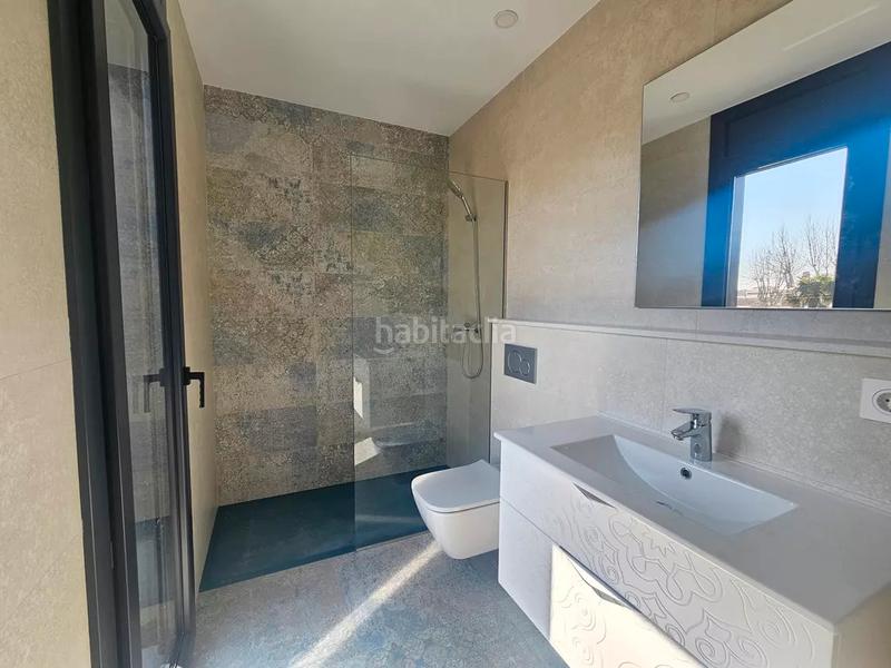 Foto 85c3373f-529f-4cd4-9309-d906476a2a4a. Casa en Requesens 137 casa en venta en Requesens Empuriabrava