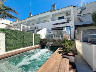 Casa a Port alegre 13. Casa en venta en empuriabrava al canal ancho