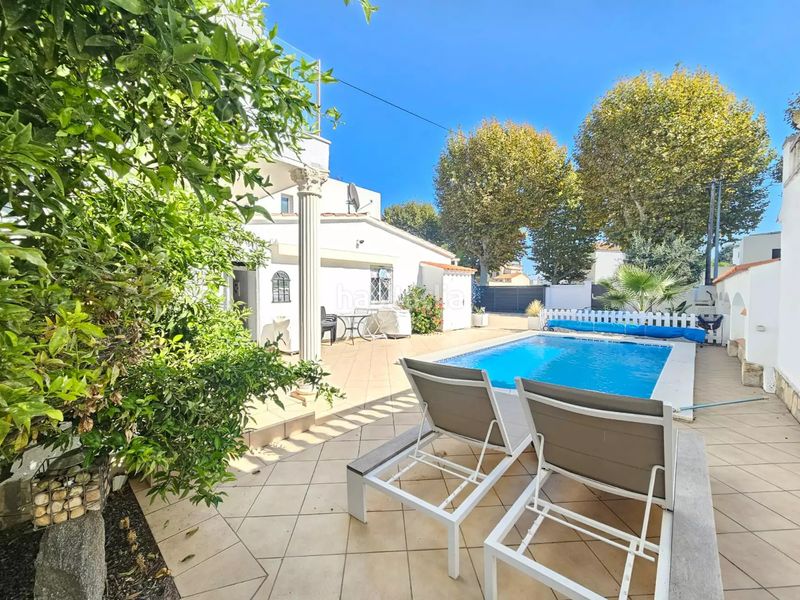 Foto 54dcaa63-b556-47ca-82a1-ec3668c528ea. Casa amb calefacció aparcament piscina a Tordera - Fluvià - Llobregat Empuriabrava