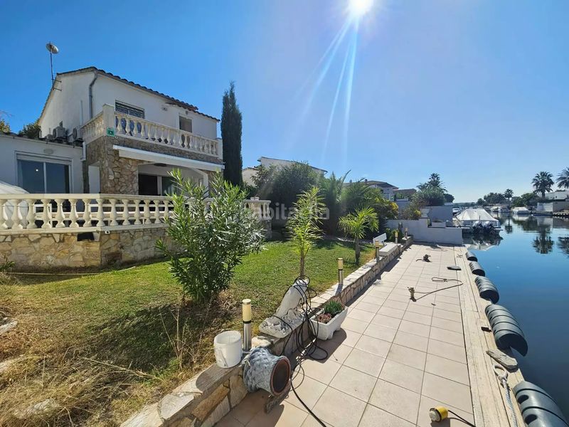 Foto 705d70af-c0dd-40e5-8f7e-693ea471bba2. Casa amb calefacció aparcament piscina a Tordera - Fluvià - Llobregat Empuriabrava