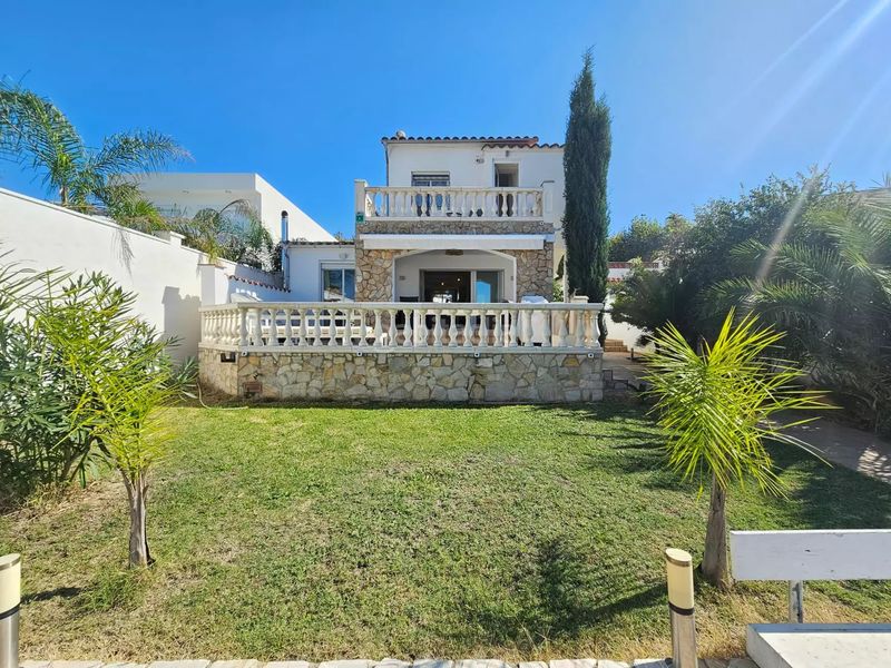 Foto 7cca7c98-32eb-4f9c-ae7d-793b16aebeb2. Casa amb calefacció aparcament piscina a Tordera - Fluvià - Llobregat Empuriabrava