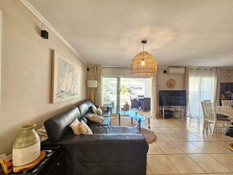 Foto b1f3de26-0b00-4fe9-985b-e4548555af04. Casa amb calefacció aparcament piscina a Tordera - Fluvià - Llobregat Empuriabrava
