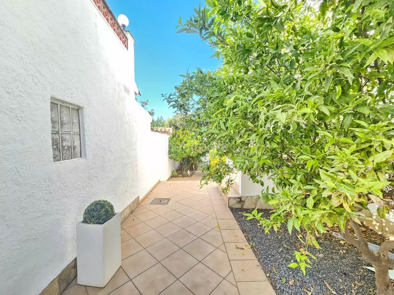 Foto ba9b359a-ae26-4675-a778-bc6ee1f6951c. Casa amb calefacció aparcament piscina a Tordera - Fluvià - Llobregat Empuriabrava