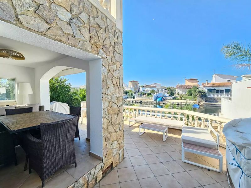 Foto f673dd3b-4707-46bd-951a-679ac1a93d28. Casa amb calefacció aparcament piscina a Tordera - Fluvià - Llobregat Empuriabrava