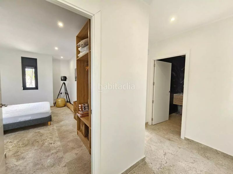 Foto bf1ba56b-beab-4def-b22f-15af0c5e449e. Casa amb calefacció aparcament piscina a Segre - Ebre - Ter Empuriabrava