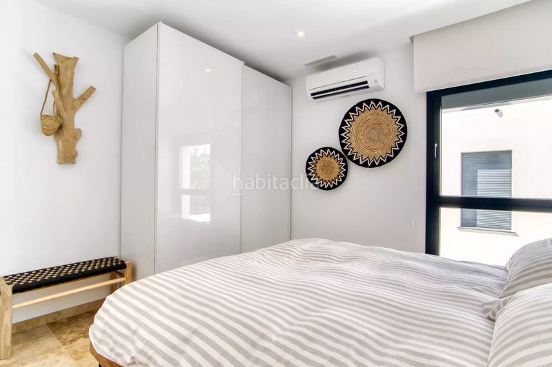 Foto db852399-c922-42cc-913d-aad27ff0ef31. Casa amb calefacció aparcament piscina a Moxó - Sant Mori Empuriabrava