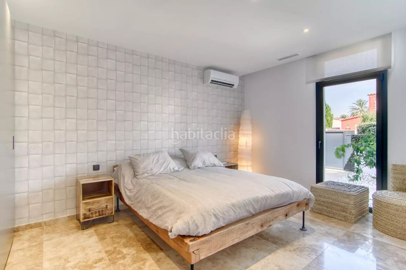 Foto f6be47a9-f570-4870-aa76-e23858a498ea. Casa amb calefacció aparcament piscina a Moxó - Sant Mori Empuriabrava