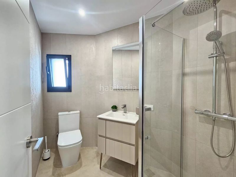 Foto da2a3def-fb70-4052-8f03-f16be6ad1a15. Casa amb calefacció aparcament piscina a Alberes Empuriabrava