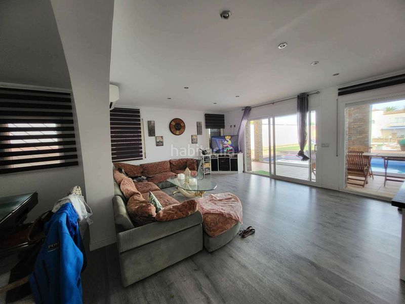 Foto 34995a38-5fe6-4728-9078-9511bce1db36. Casa  en venta con garaje para barco en Tordera - Fluvià - Llobregat Empuriabrava