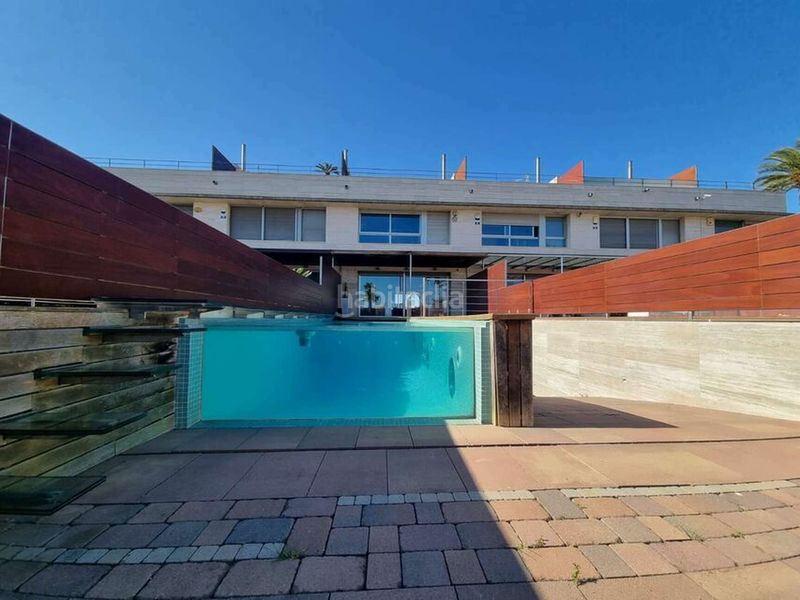 Foto bf4ba42c-a4e0-4090-9647-dd99c5033a8a. Casa amb calefacció aparcament piscina a Moxó - Sant Mori Empuriabrava