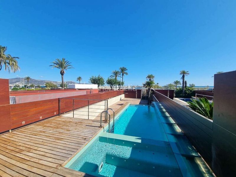 Foto da620394-530f-42ac-89ca-d2cc30f265e0. Casa amb calefacció aparcament piscina a Moxó - Sant Mori Empuriabrava