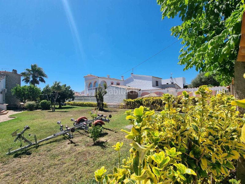 Foto 47ed2813-cc5a-4abe-9b21-378641648f53. Casa amb aparcament piscina a Segre - Ebre - Ter Empuriabrava