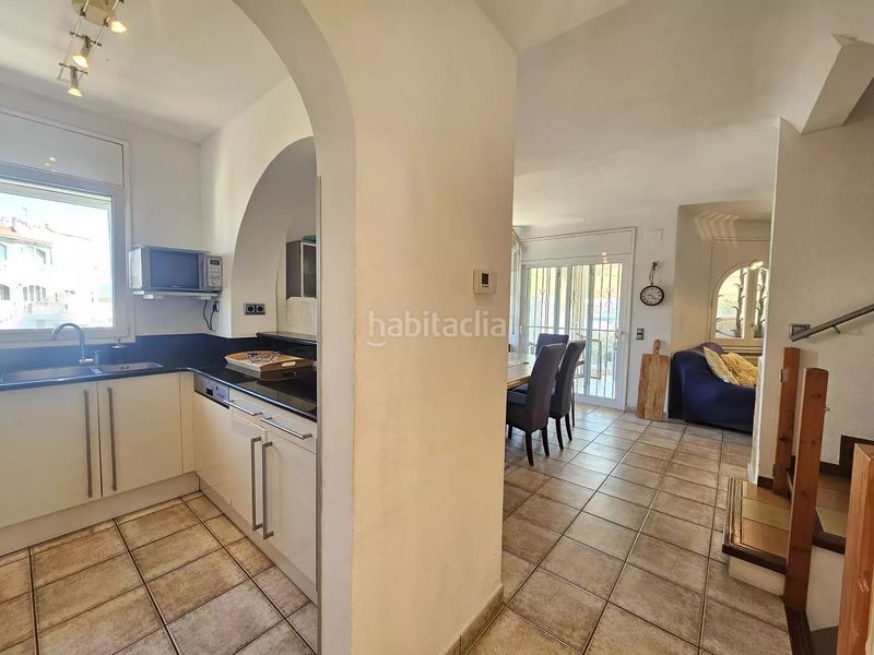 Foto 42ba3fcb-02ea-4f41-a645-a4ca79a52147. Casa amb calefacció aparcament a Francolí - Freser - Noguera Empuriabrava