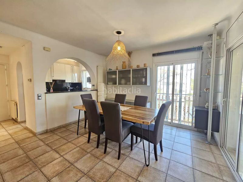 Foto 5ea66b5e-a6f9-43b1-9462-47656c947601. Casa amb calefacció aparcament a Francolí - Freser - Noguera Empuriabrava