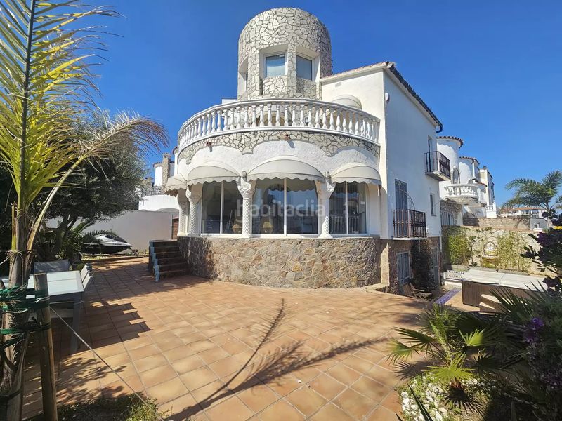 Foto ada6cf5f-a38c-447a-a2e9-32eab40323a5. Casa amb calefacció aparcament a Francolí - Freser - Noguera Empuriabrava