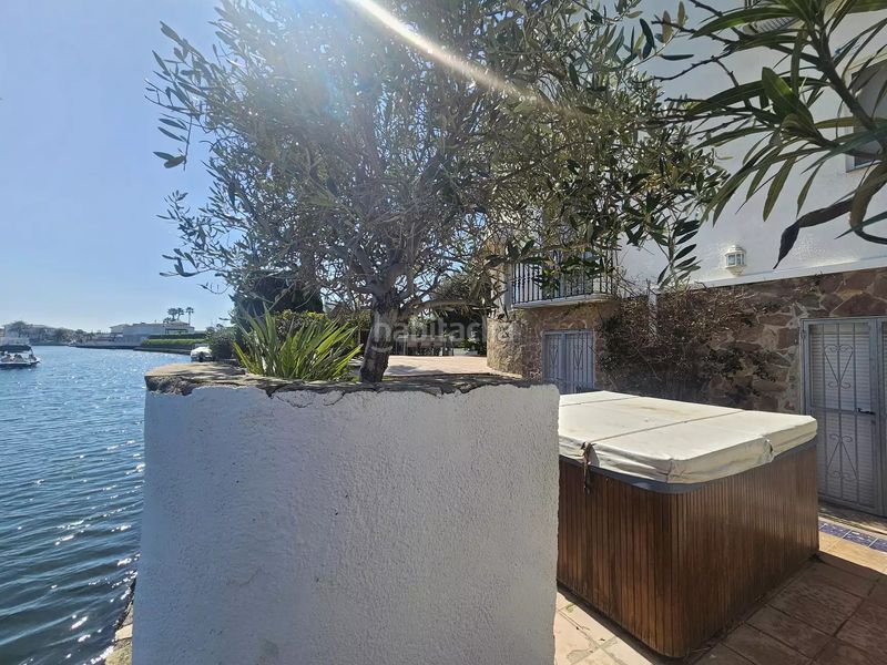 Foto d766fa4d-3a5e-436c-8bfe-1b1835ec8c4f. Casa amb calefacció aparcament a Francolí - Freser - Noguera Empuriabrava
