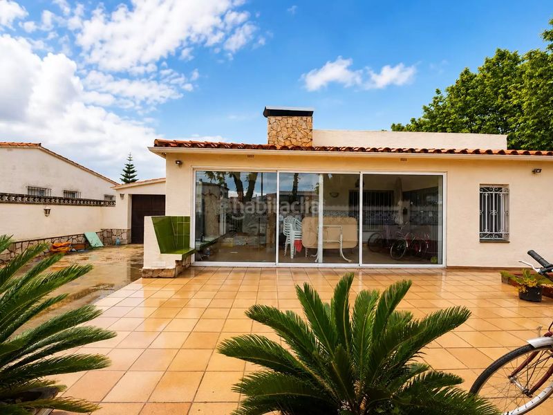 Foto 15156c96-5135-4b48-bb07-b7819579805e. Casa amb aparcament a Carlit - Montseny Empuriabrava