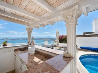 Casa in Puig Rom-Canyelles-Almadrava