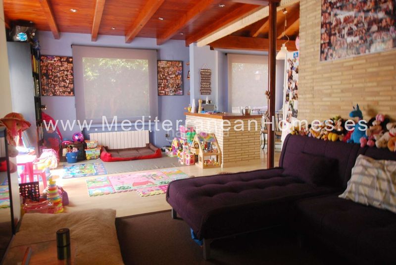 Foto 154f87ad-87cf-4be2-bfa9-daa78f4f7f25. Chalet with pool in Alfinach - Monasterios Puçol