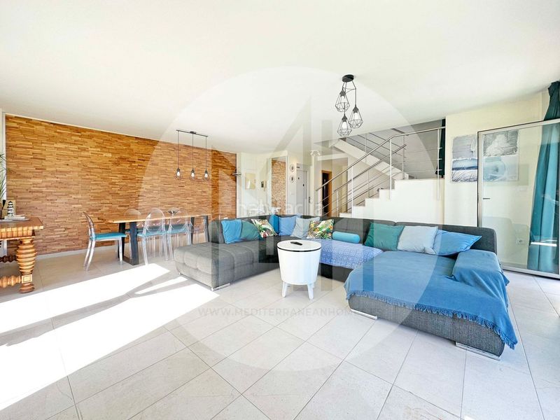 Foto 013c3388-e868-4641-9a6f-3b2243cbf460. Miete chalet mit pool in El Faro Cullera