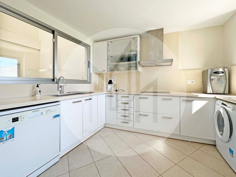 Foto f93a3f7d-9d55-4635-a75b-f2639ae92183. Miete chalet mit pool in El Faro Cullera