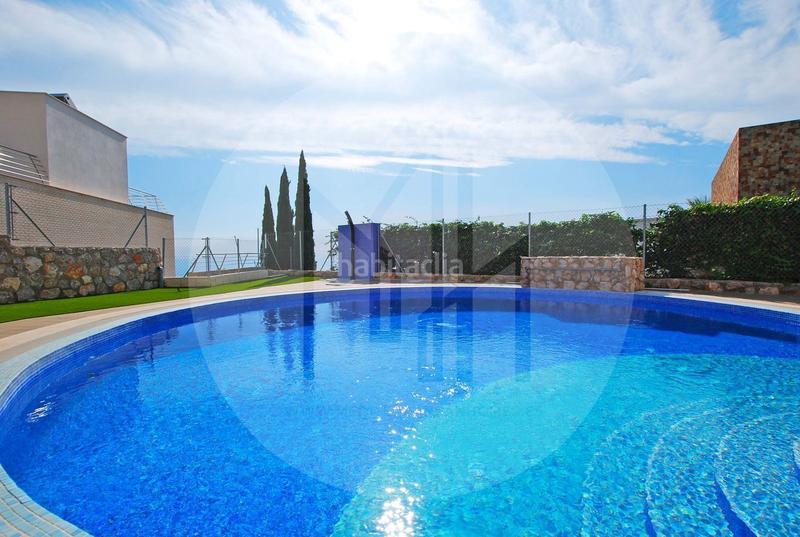 Foto 64ae7e13-e66f-46f1-bc05-a91a31cf8319. Chalet en El Faro Cullera