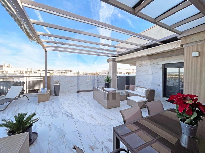 Foto 2ad89ffb-fafd-4f2b-b579-eea4f217a568. Àtic amb calefacció aparcament piscina a Canet d´en Berenguer