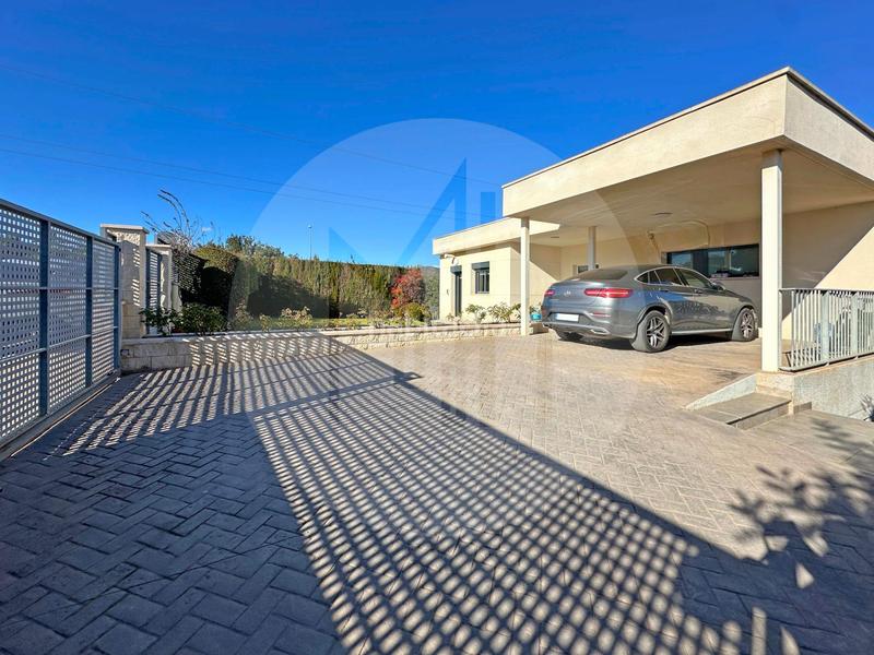 Foto 21558ba4-9c6d-4edd-b626-00037252c3ae. Chalet with heating parking pool in Alfinach - Monasterios Puçol