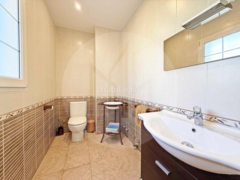 Foto 55ce5d5f-f9dd-4739-aff2-3ede942c5a74. Xalet amb calefacció aparcament piscina a Entrepinos Eliana (l´)