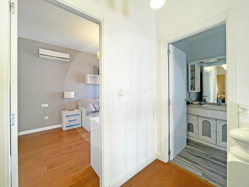 Foto c91247b1-a56e-40c4-b79f-17a5694501d1. Xalet amb calefacció aparcament piscina a Entrepinos Eliana (l´)