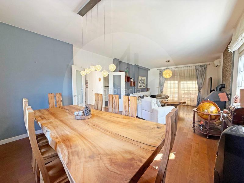 Foto f889520d-eccd-4f8b-a9d6-377bfb58bad7. Xalet amb calefacció aparcament piscina a Entrepinos Eliana (l´)