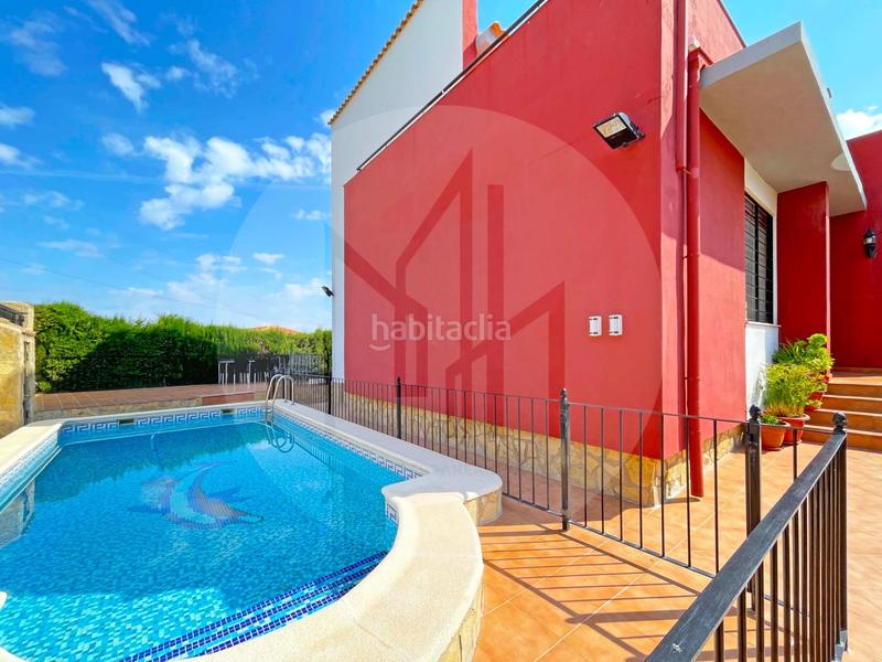 Foto 40292f8e-5603-4f7f-b35f-cd7d07426442. Maison avec piscine dans Las Pedrizas Chiva