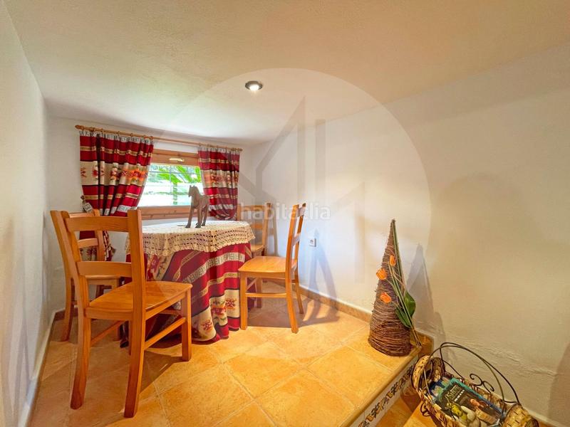 Foto cb2e5e45-16cb-46fd-8cb4-365b4c13aef0. Maison avec piscine dans Las Pedrizas Chiva