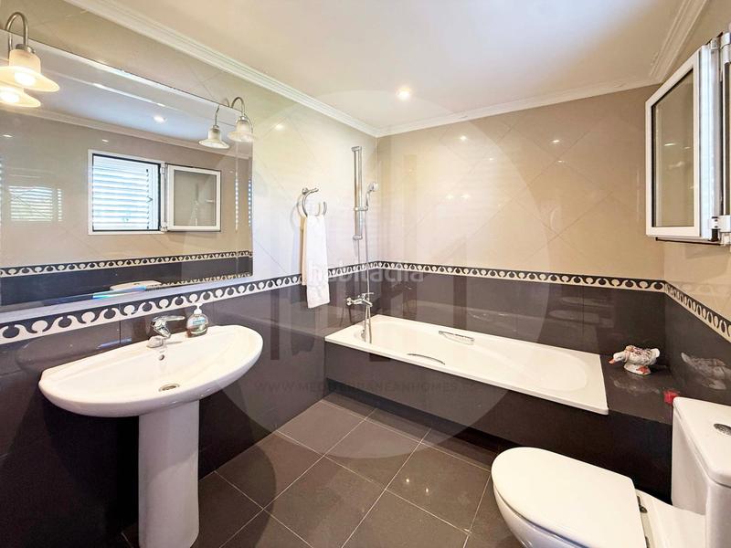 Foto fd7e9525-671d-4468-bb7f-5e5037de0d06. Chalet with heating parking pool in Corinto-Almardà Sagunt