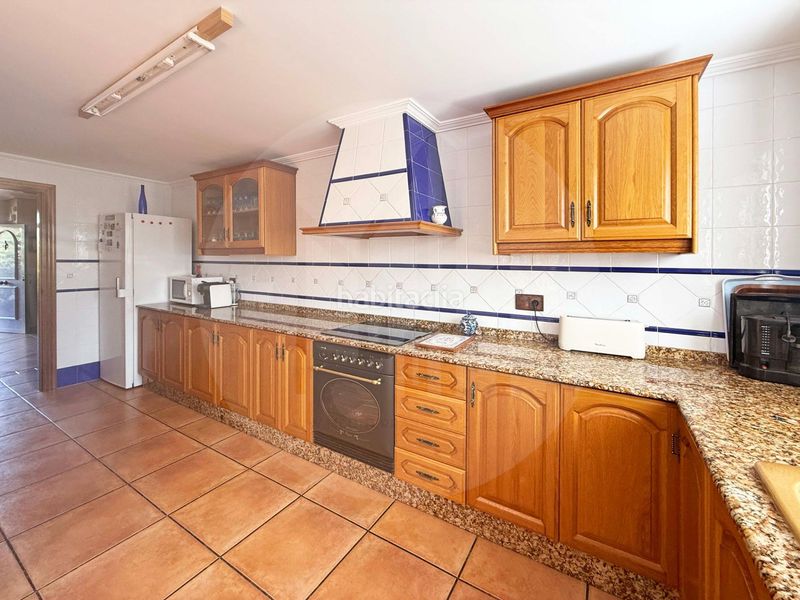Foto 21cca7f8-e5a8-4e26-af5d-cedbfa3bb18e. Chalet en Corinto-Almardà Sagunt
