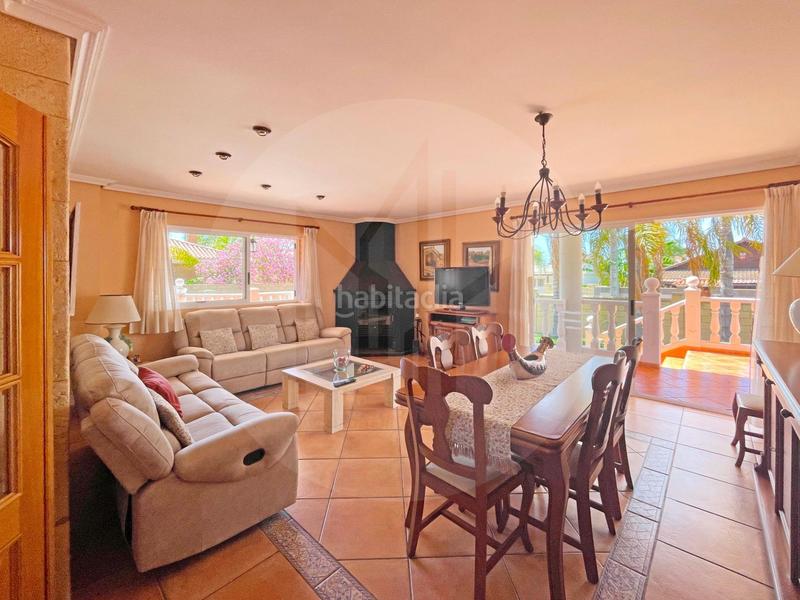 Foto da9df118-b3ab-4814-be9f-76d7e111dd88. Chalet en Corinto-Almardà Sagunt