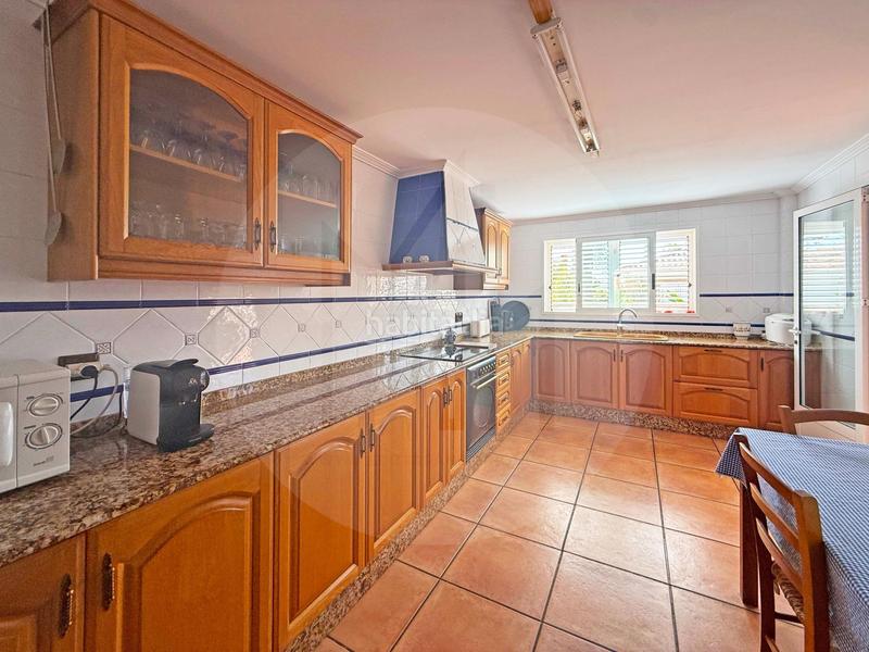 Foto 102f39fb-212c-40b5-9633-e42fe38891fb. Chalet con riscaldamento parcheggio piscina in Corinto-Almardà Sagunt