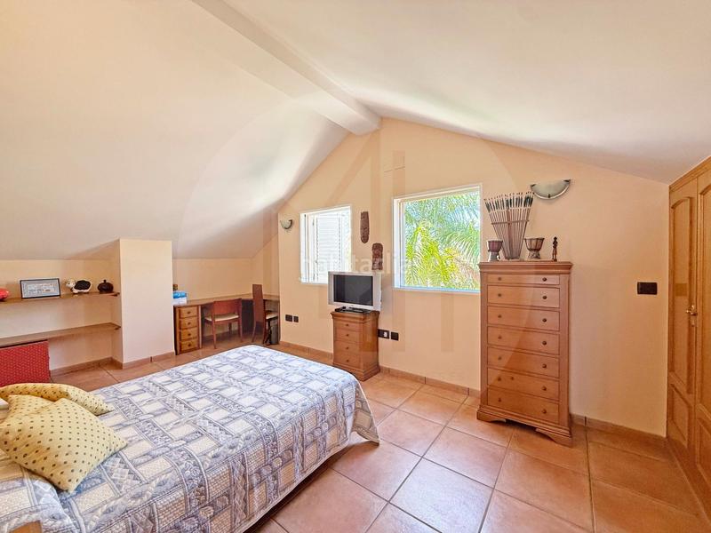 Foto da7aa19a-a65a-4c57-a67b-793769daaea2. Chalet con riscaldamento parcheggio piscina in Corinto-Almardà Sagunt