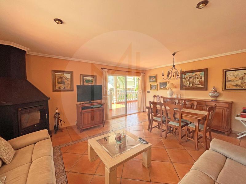 Foto e0a55758-782e-4cf8-8690-3b774a8f2202. Chalet con riscaldamento parcheggio piscina in Corinto-Almardà Sagunt