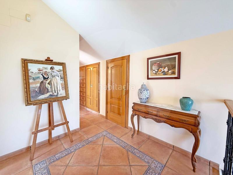 Foto 8cdb1470-b1ee-4228-8e4e-5f9a7e1a6cfd. Xalet amb calefacció aparcament piscina a Corinto-Almardà Sagunt