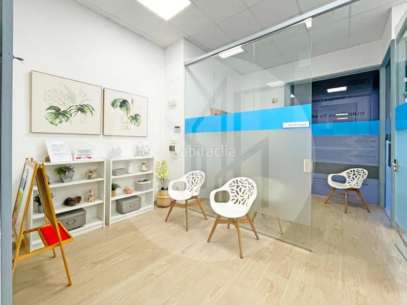 Foto e3b2e6b8-da40-482d-80c5-ccf44c48bef3. Local comercial a Mestalla Valencia