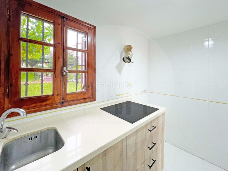 Foto 4fe134e2-9374-4b8a-bd80-b6515afd83cd. Semi detached house with parking in Alcossebre