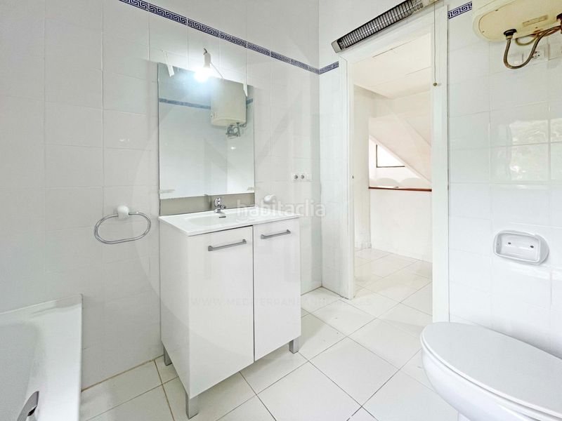 Foto b2849786-60eb-4806-b654-ec58a7c7b401. Semi detached house with parking in Alcossebre